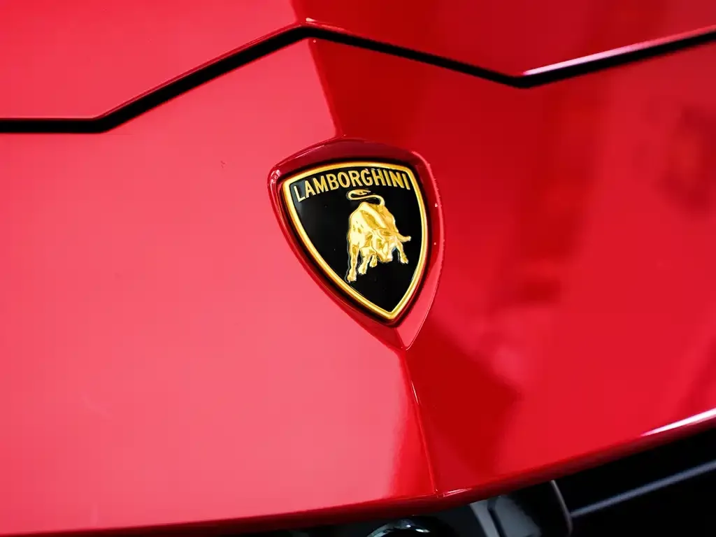 Lamborghini Urus — фото 10