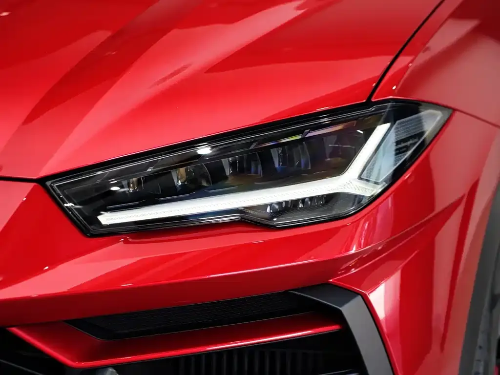 Lamborghini Urus — фото 8