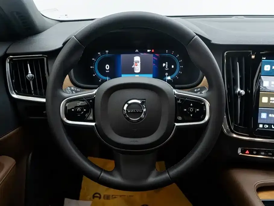 Volvo S90 2024 из CN, фото 9