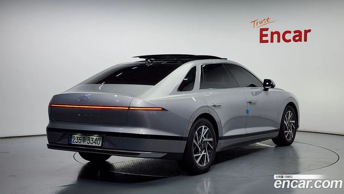 Hyundai Grandeur 2023 из KR, фото 2
