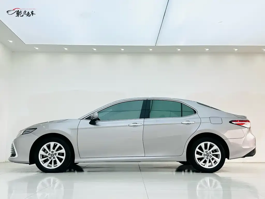 Toyota Camry 2022 из CN, фото 4