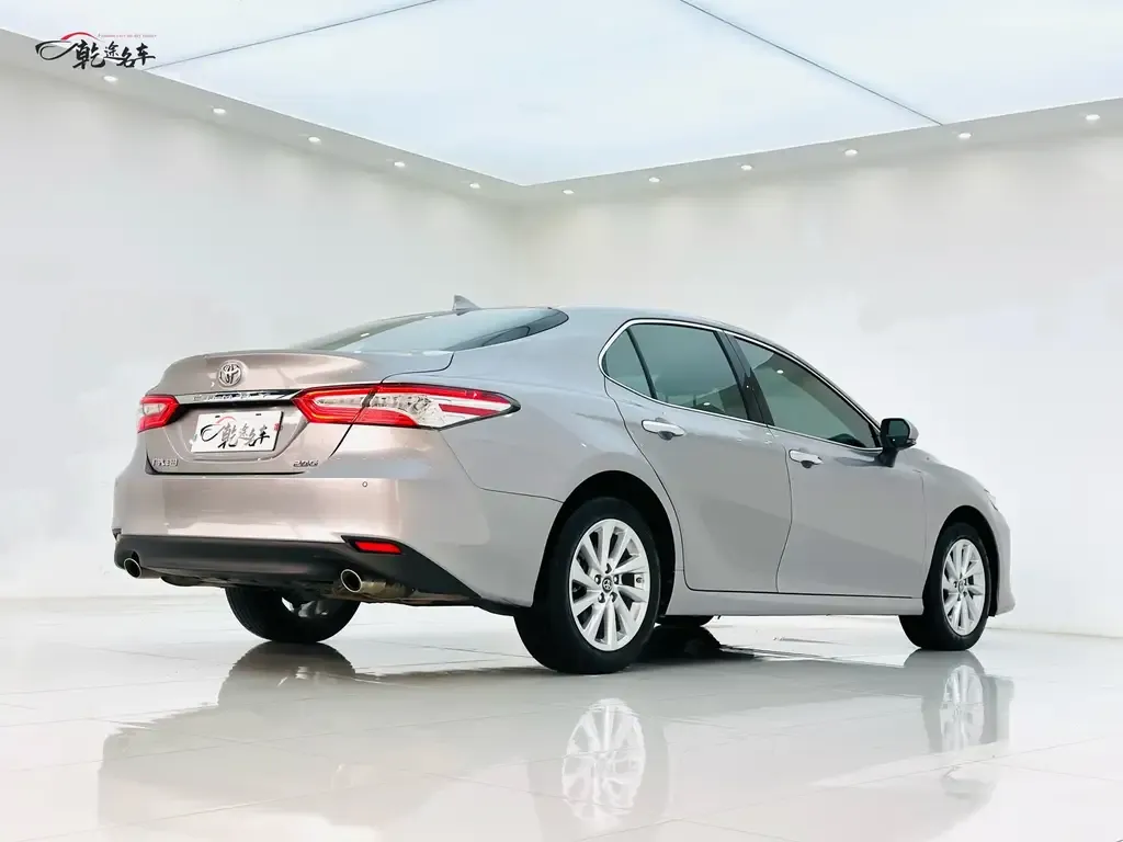 Toyota Camry 2022 из CN, фото 7