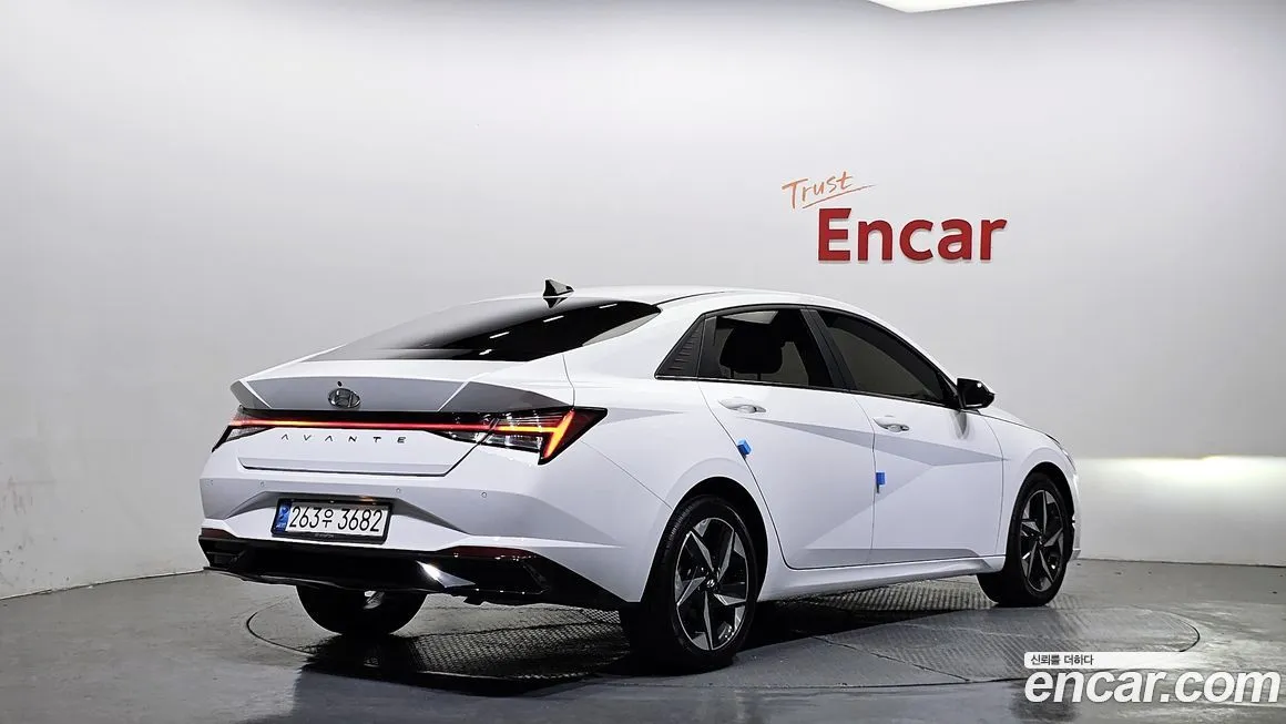 Hyundai AVANTE 2021 из KR, фото 2