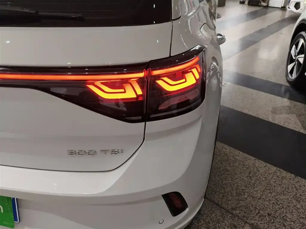 Volkswagen T-Roc 2024 из CN, фото 8