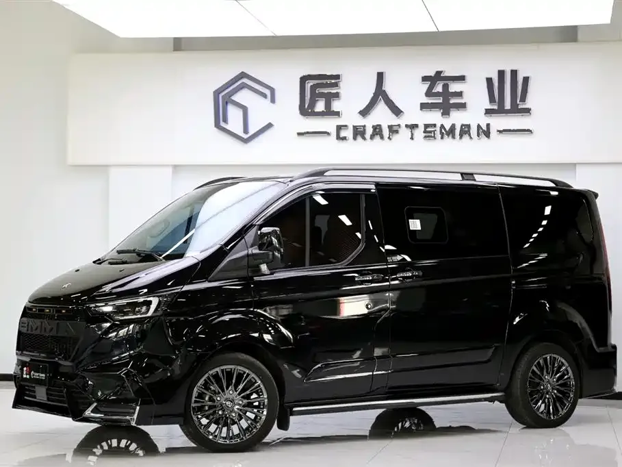 Ford Tourneo — фото 7