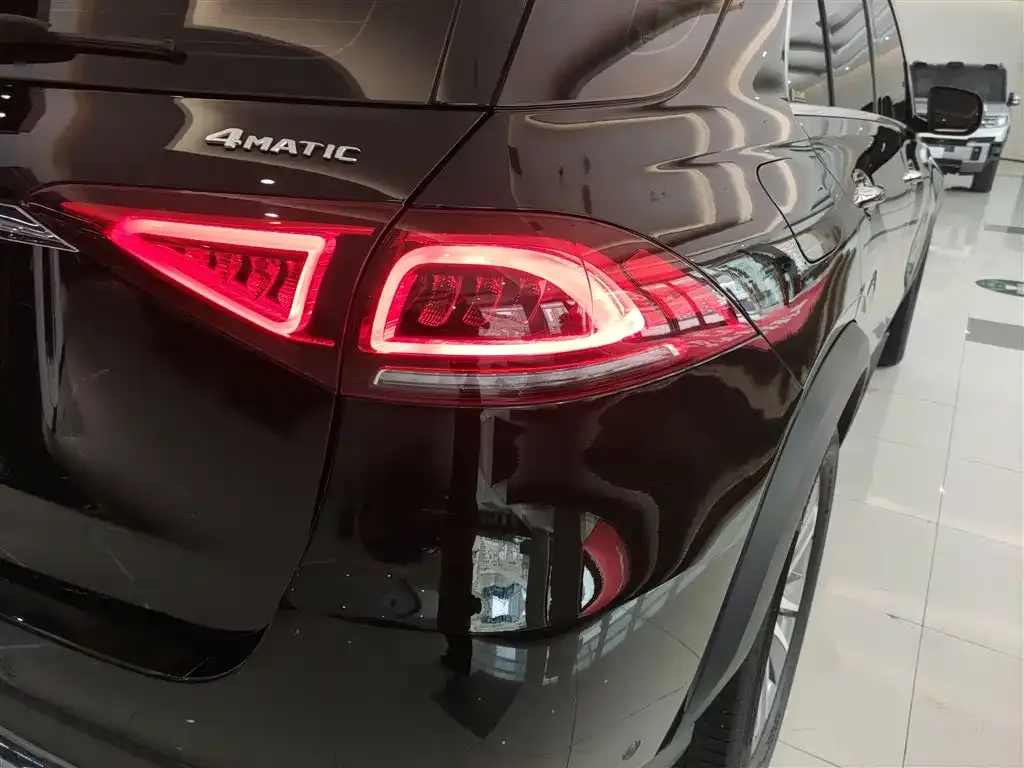 Mercedes-Benz GLE — фото 8