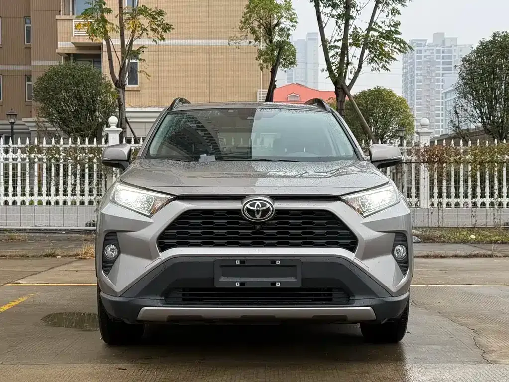 Toyota RAV4 2022 из CN, фото 5