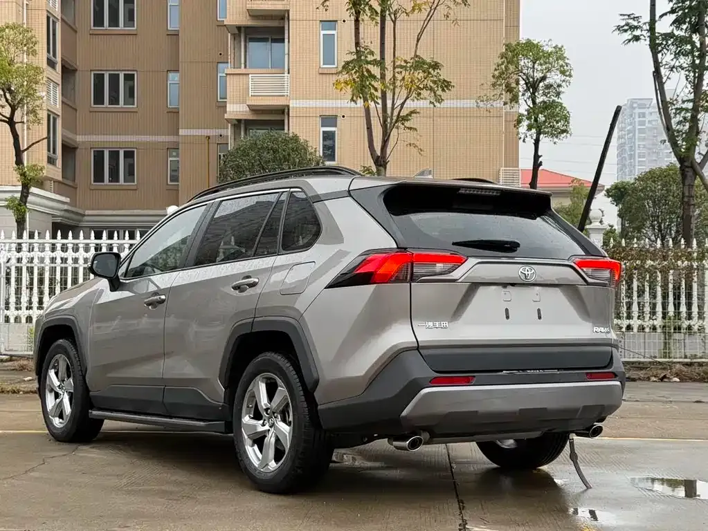 Toyota RAV4 2022 из CN, фото 7