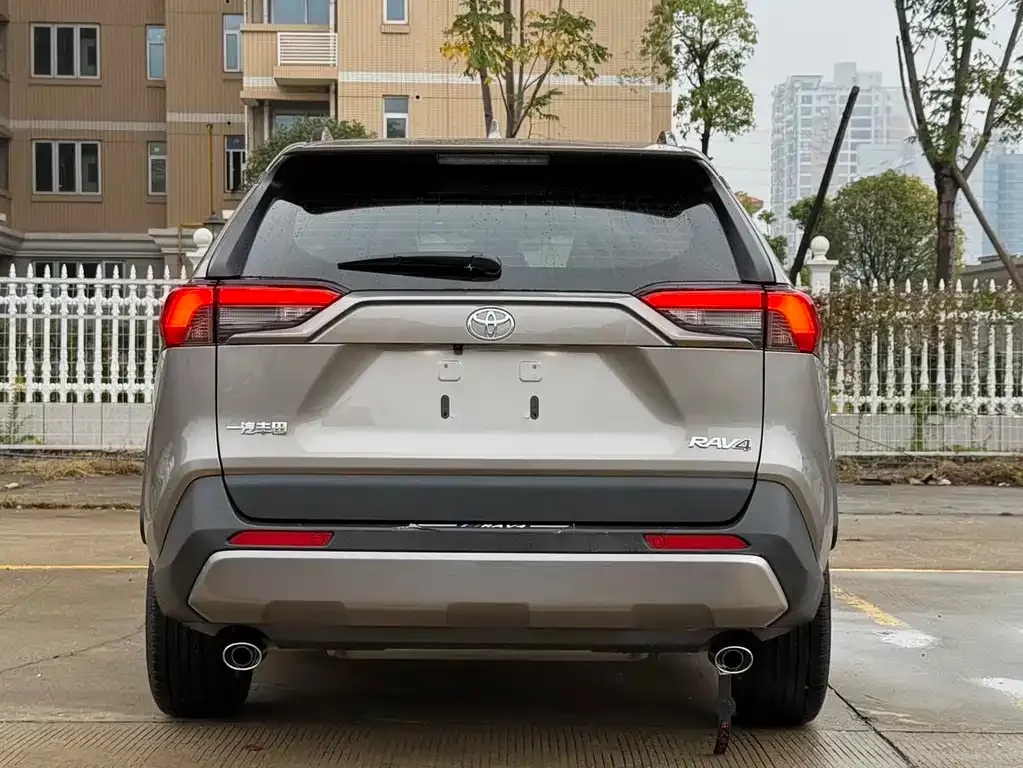 Toyota RAV4 2022 из CN, фото 9