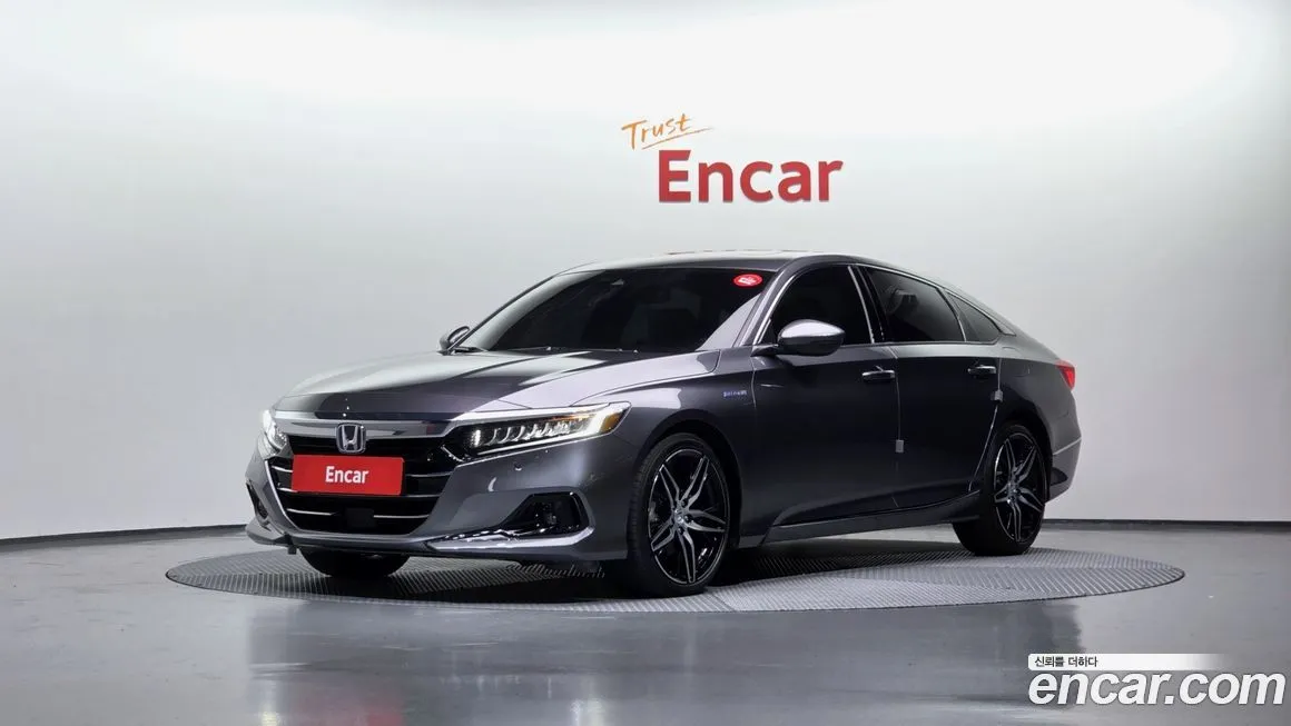 Honda Accord — фото 1