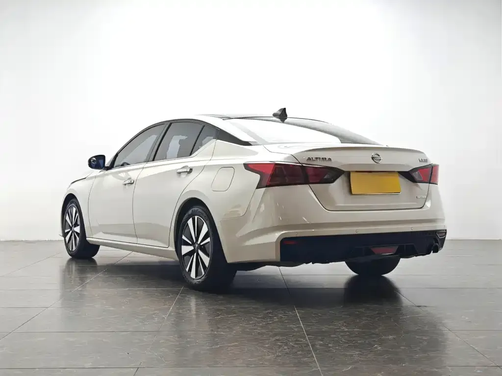 Nissan Teana 2022 из CN, фото 4