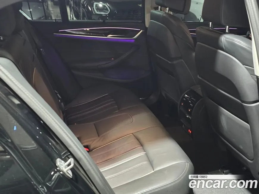 BMW 5-Series 2023 из KR, фото 10