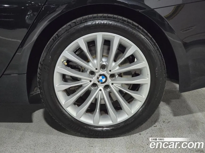 BMW 5-Series 2023 из KR, фото 5