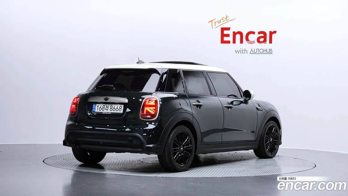 Mini Cooper 2023 из KR, фото 2