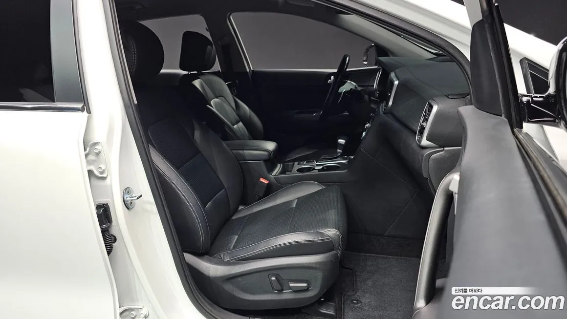 Kia Sportage — фото 10