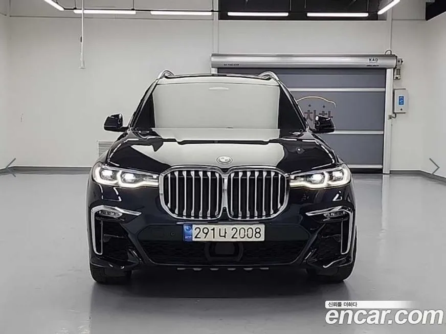 BMW X7 — фото 2