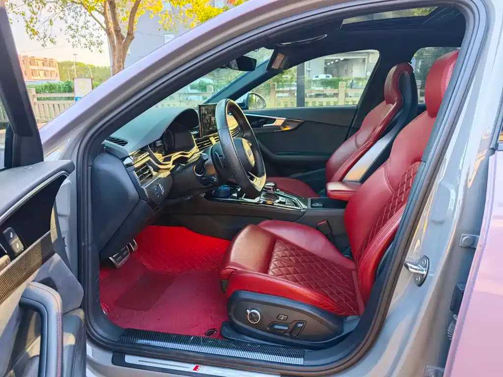 Audi S4 2023 из CN, фото 4