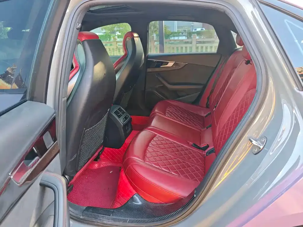 Audi S4 2023 из CN, фото 5
