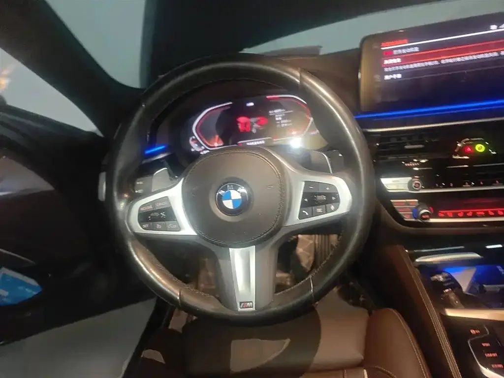 BMW 5 Series 2022 из CN, фото 3