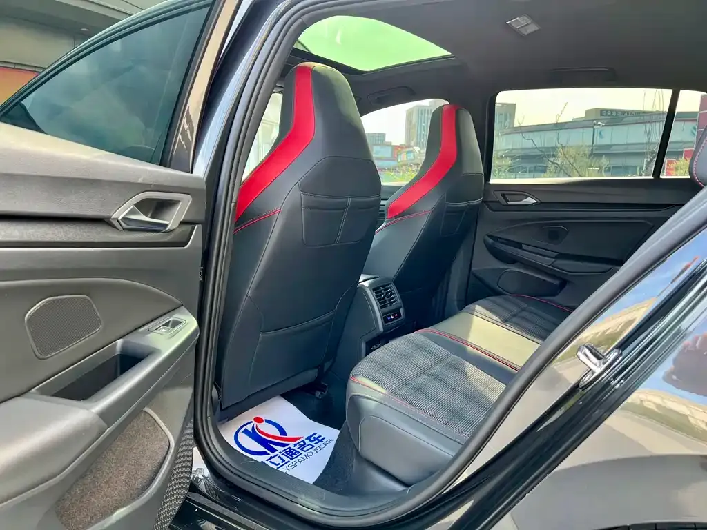 [object Object] Golf GTI 2022 из CN, фото 7