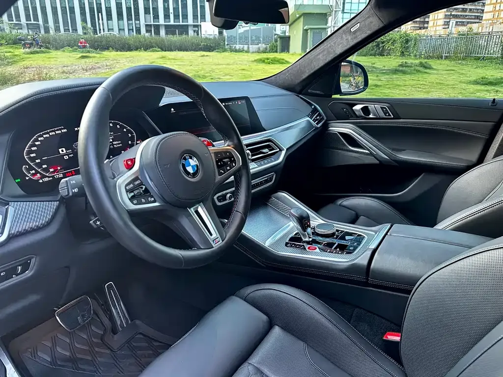 BMW X6 M 2023 из CN, фото 4