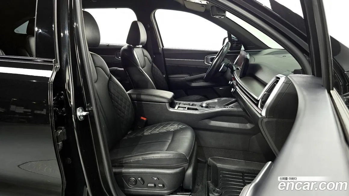 Kia Sorento — фото 10