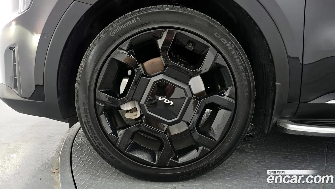 Kia Sorento — фото 5