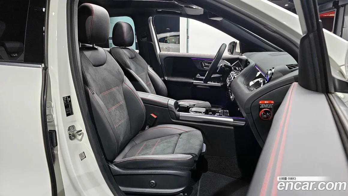 Mercedes-Benz GLA-Class — фото 10