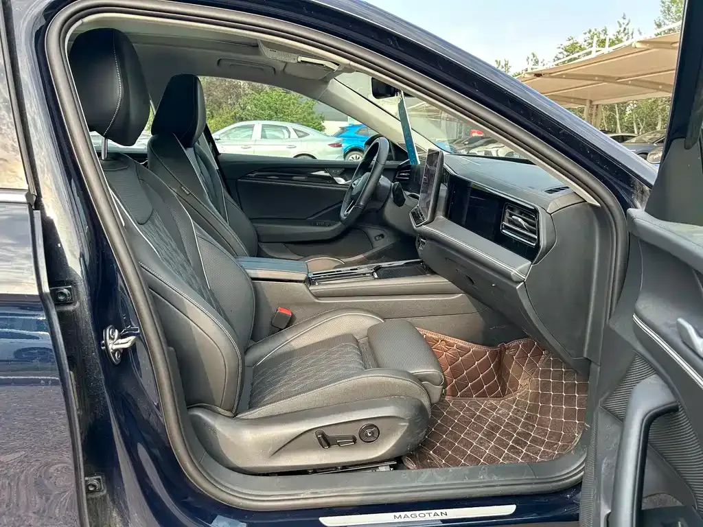 Volkswagen Magotan 2024 из CN, фото 8