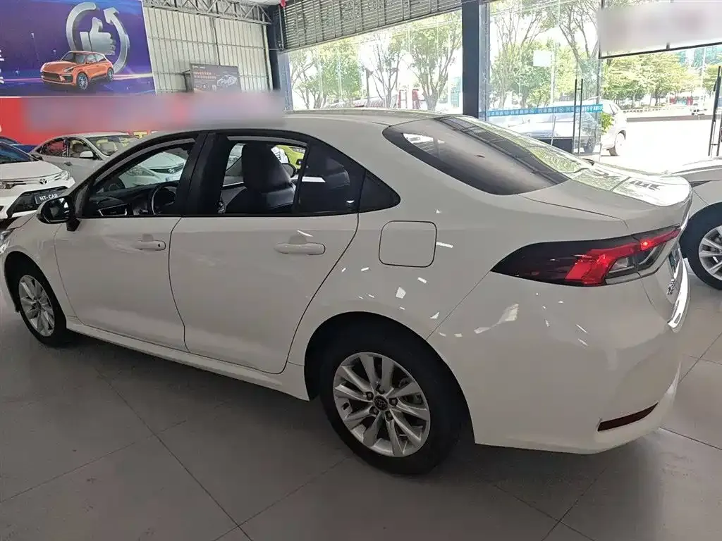 Toyota Corolla 2023 из CN, фото 5
