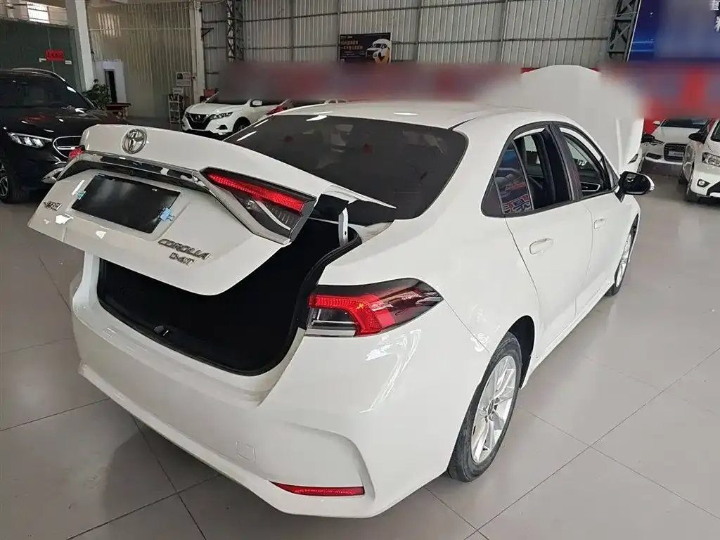 Toyota Corolla 2023 из CN, фото 7