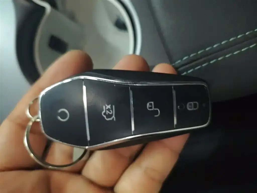 BYD Seal 06 NEV — фото 9