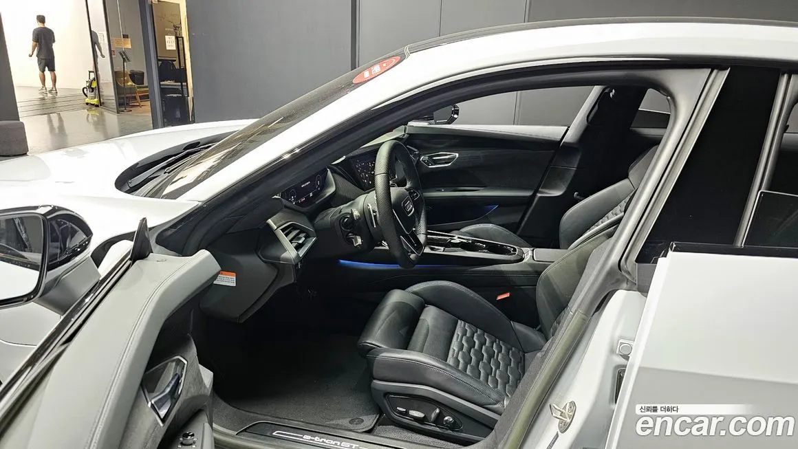 Audi e-tron GT 2023 из KR, фото 10
