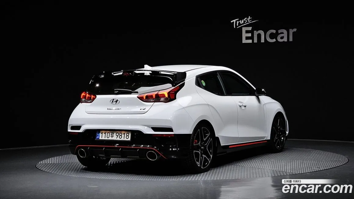 Hyundai Veloster — фото 2