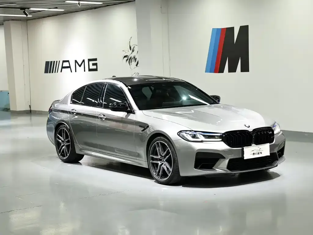 BMW M5 — фото 2