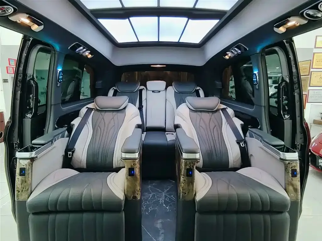 Mercedes-Benz Vito 2023 из CN, фото 10