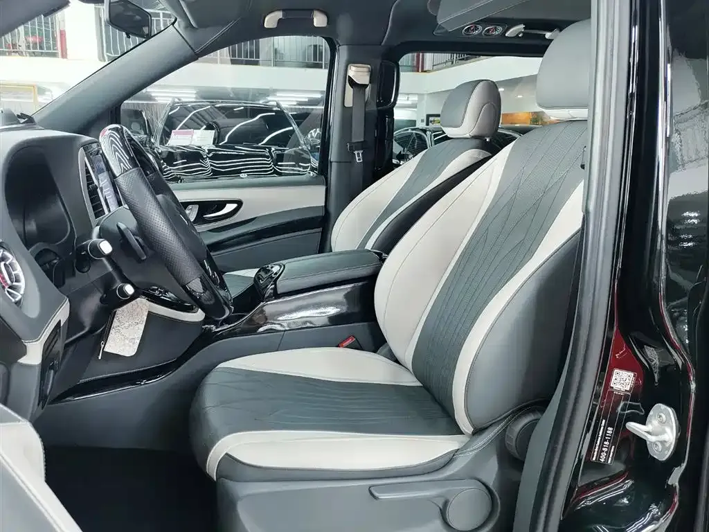 Mercedes-Benz Vito 2023 из CN, фото 7