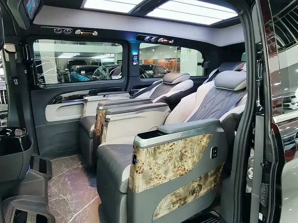 Mercedes-Benz Vito 2023 из CN, фото 8