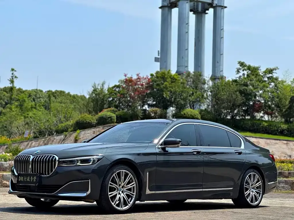 BMW 7 Series — фото 2