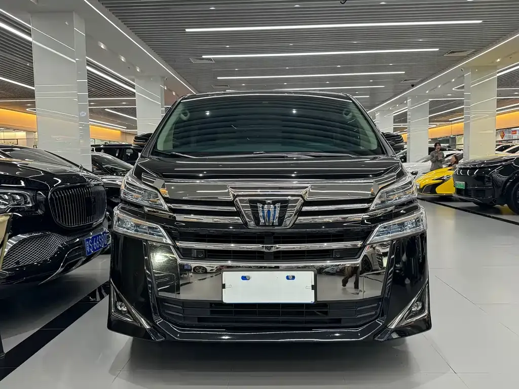 Toyota Vellfire 2022 из CN, фото 2