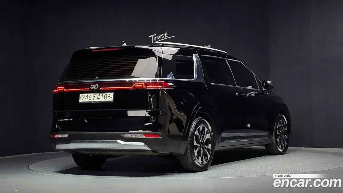 Kia Carnival — фото 2