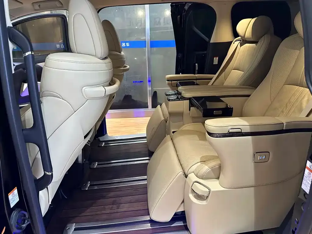 Toyota Vellfire 2022 из CN, фото 7