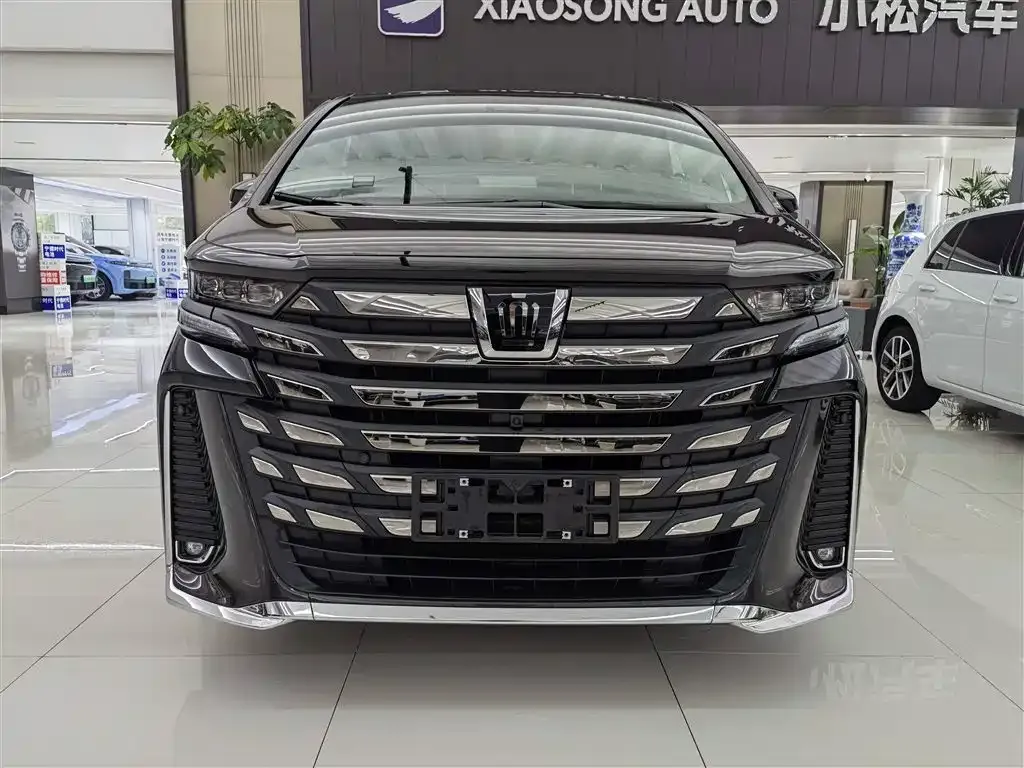 Toyota Vellfire 2024 из CN, фото 2