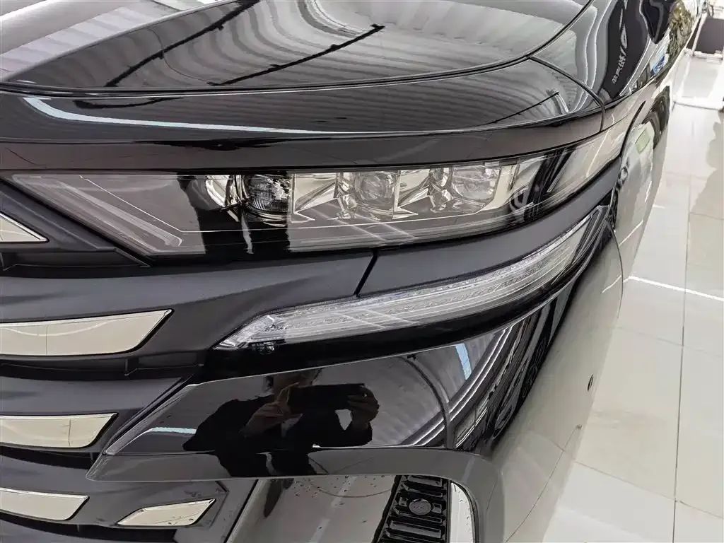 Toyota Vellfire 2024 из CN, фото 5