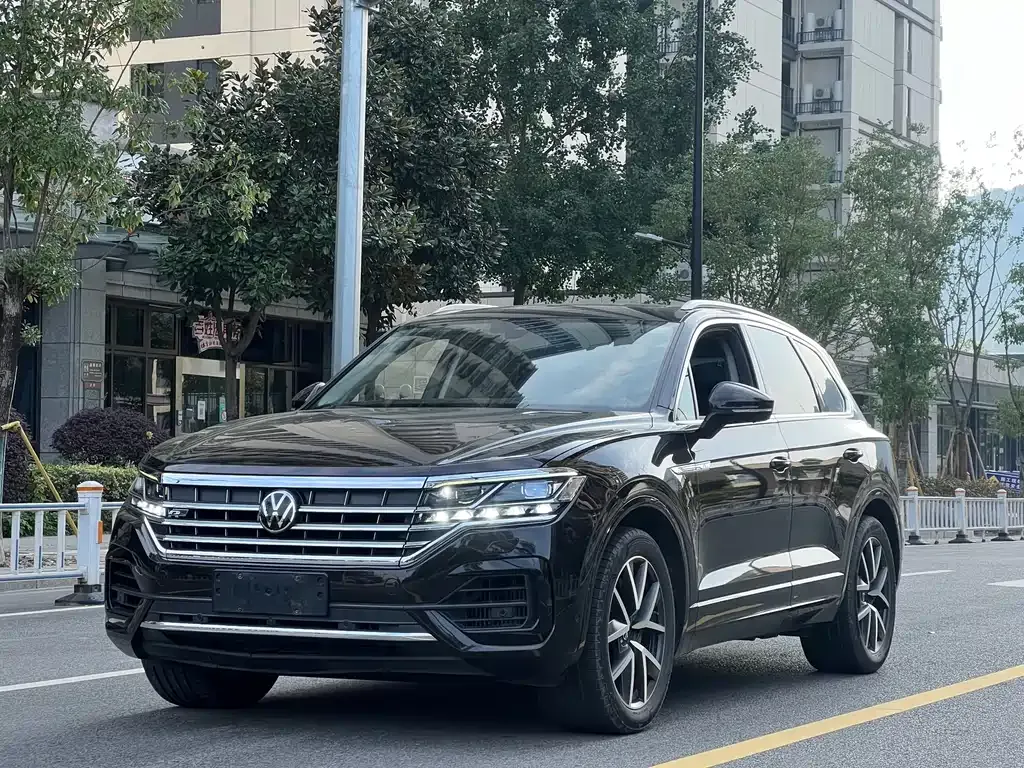 Volkswagen Touareg 2021 из CN, фото 1
