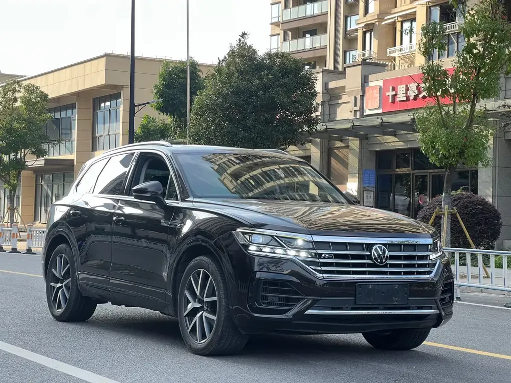 Volkswagen Touareg 2021 из CN, фото 3