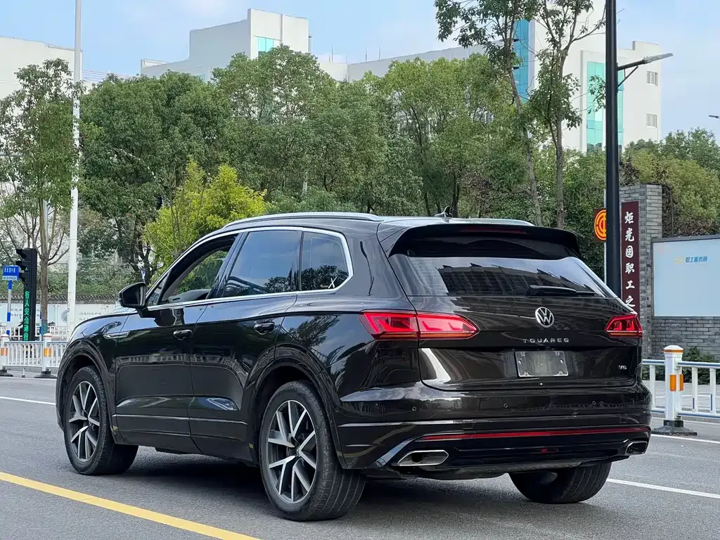 Volkswagen Touareg 2021 из CN, фото 4