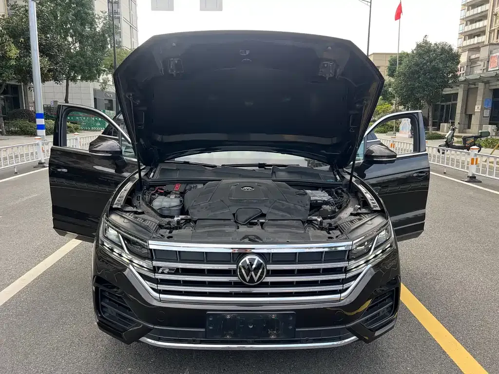 Volkswagen Touareg 2021 из CN, фото 9