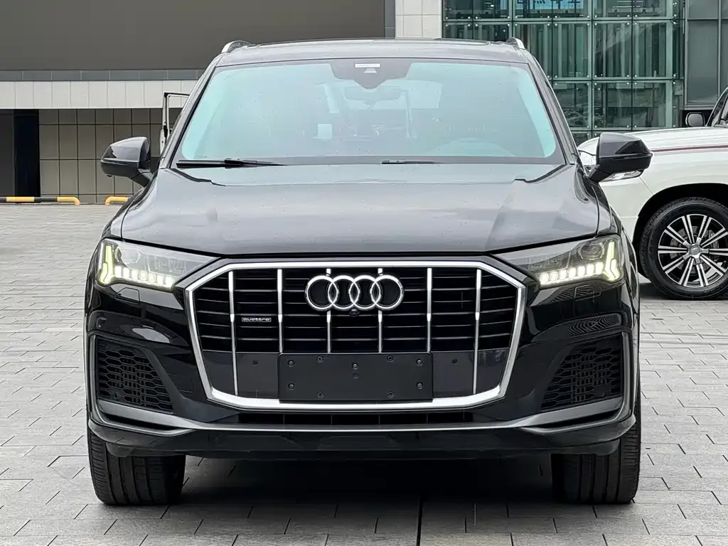Audi Q7 — фото 2