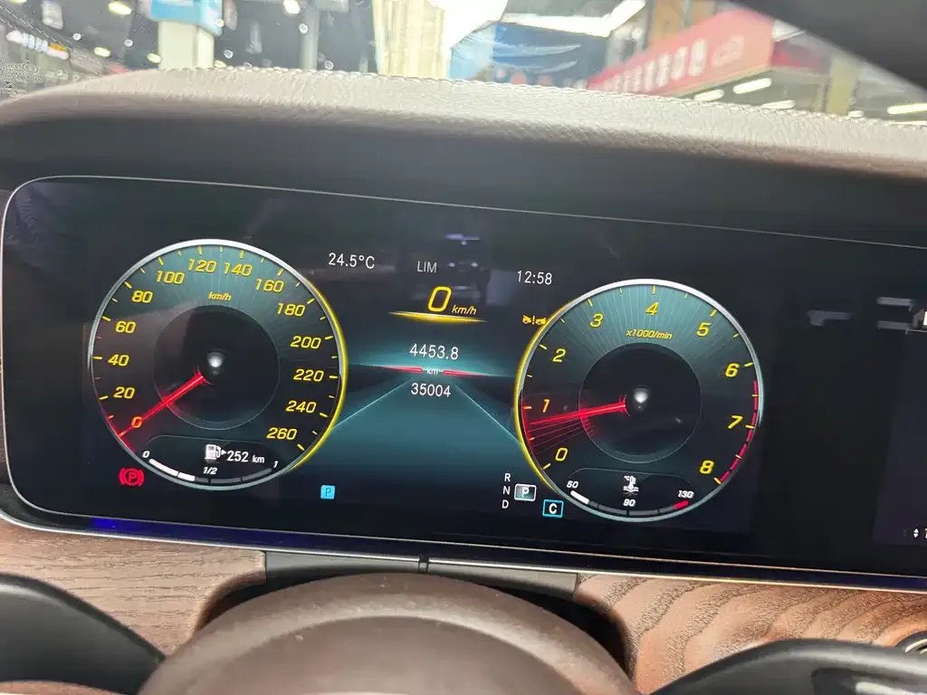 Mercedes-Benz E-Class 2022 из CN, фото 8
